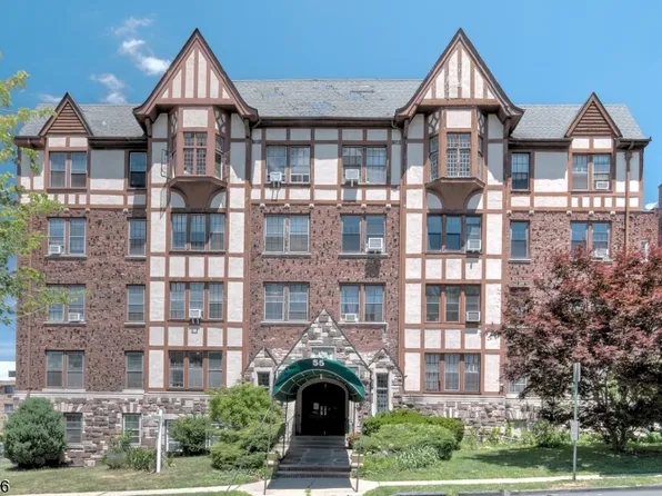 55 Randolph Place Unit 403 #403, City Of Orange Twp., NJ 07079