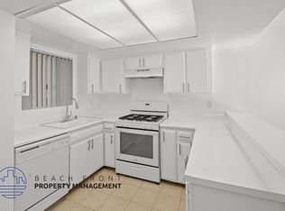 937 10th St., Santa Monica, CA 90403
