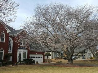 290 Chandler Ct, Sugar Hill, GA 30518