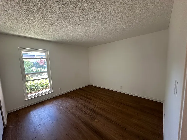1731 Ellis St #26 — Photo 11