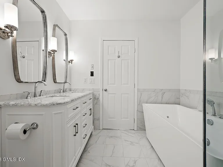 51 Forest Ave #24 — Photo 9