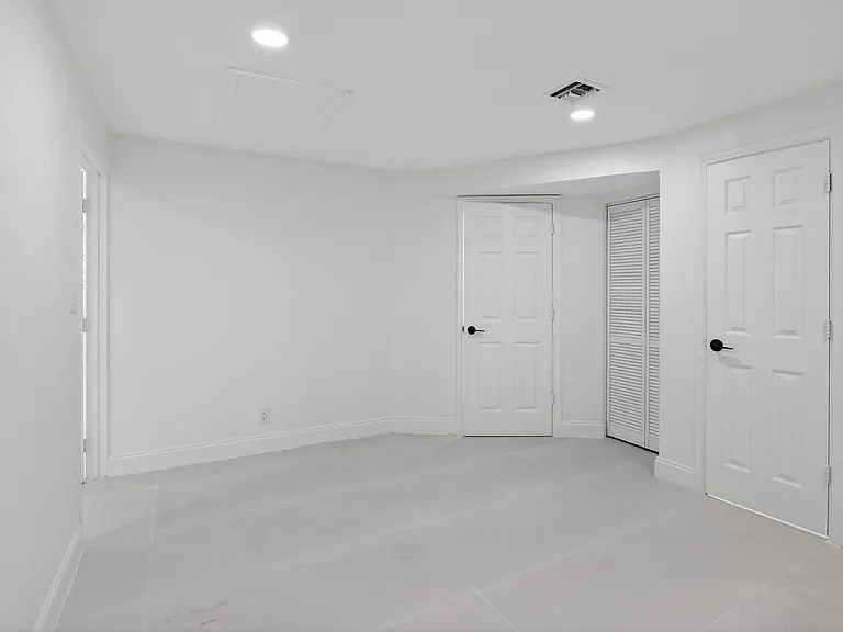 2630 SW 49th Ct #2630 — Photo 19