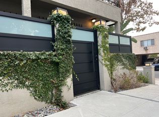 7411 Willoughby Ave #2, Los Angeles, CA 90046