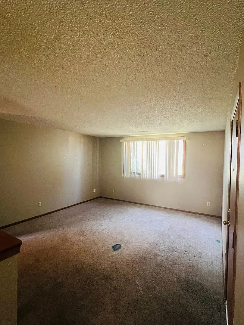 967 Boston Way — Photo 1