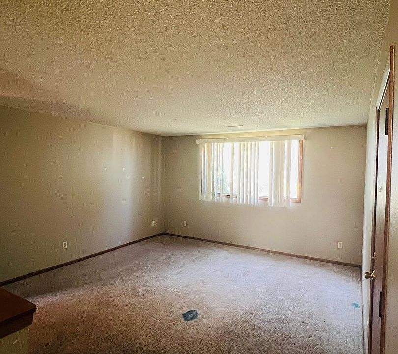 1st image of 967 Boston Way APT 2