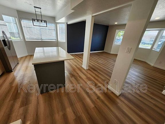 5th image of 3913 W Rockwood Way APT D