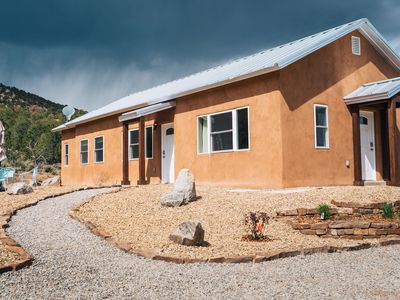 37 Mustang Ln, Ranchos De Taos, NM, 87557