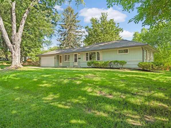 8711 Russell Ave S, Bloomington, MN 55431