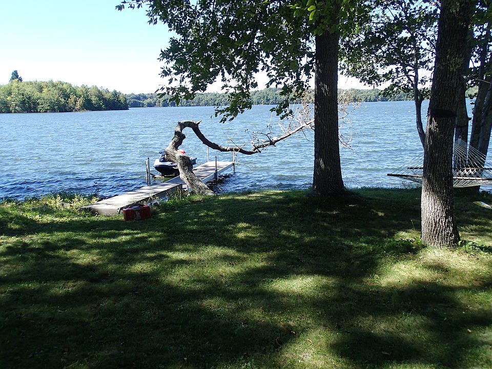 2nd image of 52 37th Fireroad
