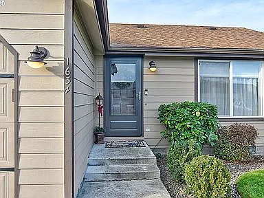1634 Silverwater Ln — Photo 8