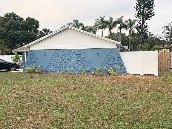 2nd image of 1412 Castleworks Ln