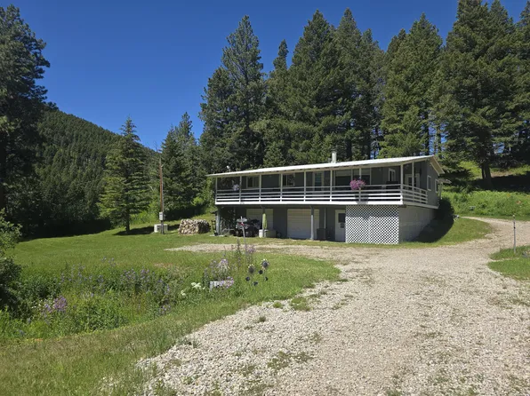 19 Promise Ln, Lewistown, MT 59457