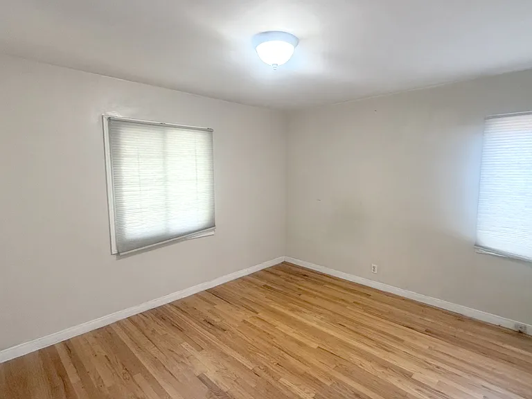 6243 Blucher Ave — Photo 18