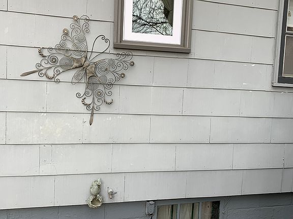 Windows Left of Entry 1