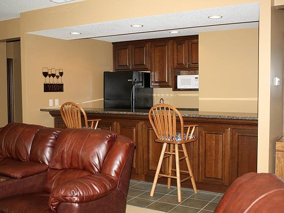 3rd image of 6535 Silver Lake Dr