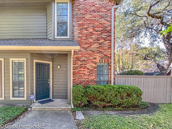 2nd image of 24 Chapel Hill Cir #24