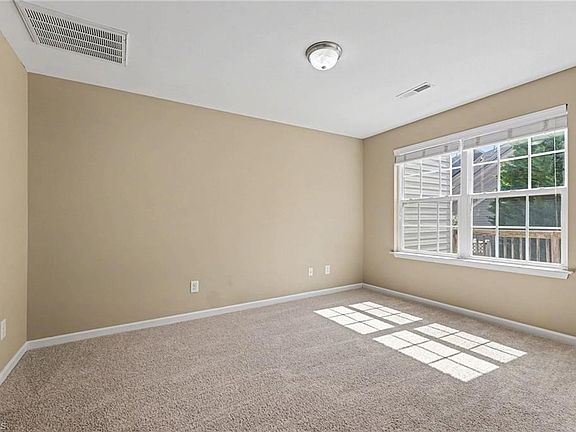 4th image of 526 Song Sparrow Ln