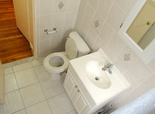 6205 84th St APT D12, Middle Village, NY 11379