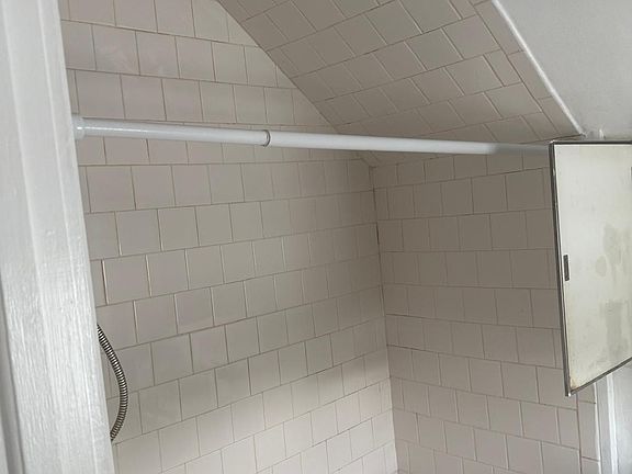 2nd image of 35 Aldrich St #3