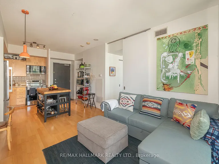281 Mutual St #1506 — Photo 5
