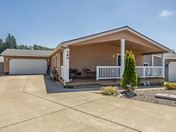 160 SE Whalesong Dr, Depoe Bay, OR 97341