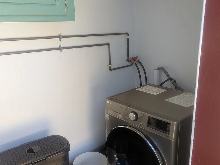 1549 Baxter St #4 — Photo 4