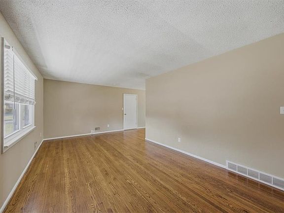 3rd image of 7315 Appleton Ave