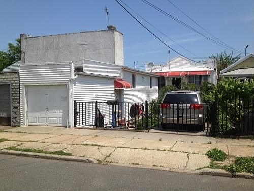 1st image of 2613 W 15th St