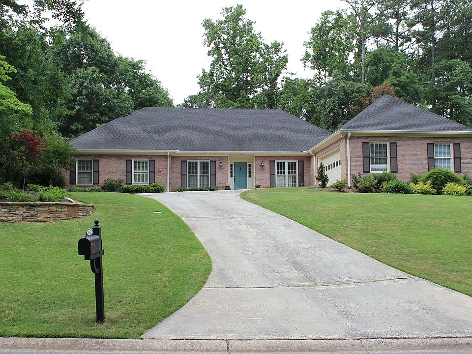 Professionally Landscaped 