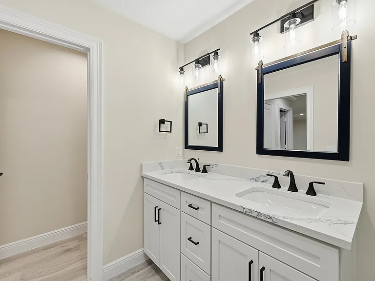 SW Seahawk Way — Photo 9