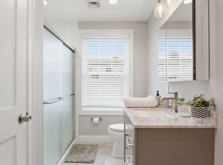 149 Pleasant St #2, Marblehead, MA 01945