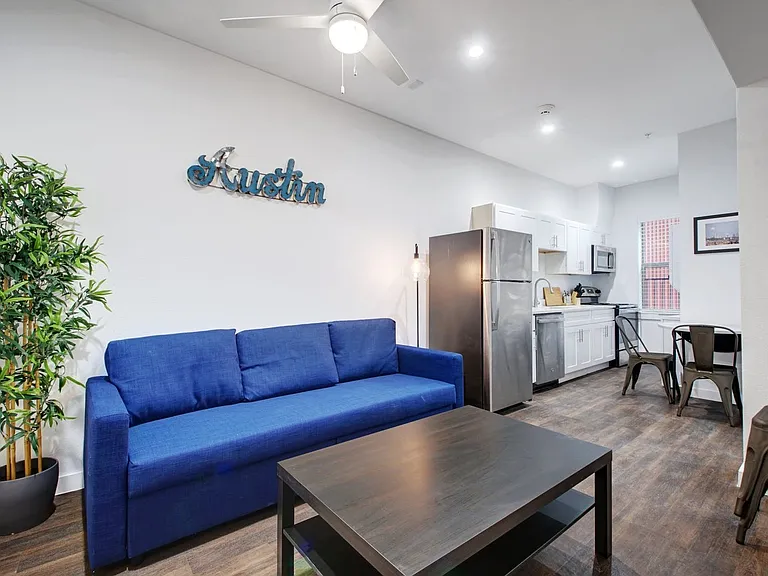 Avia Apartments — Photo 18