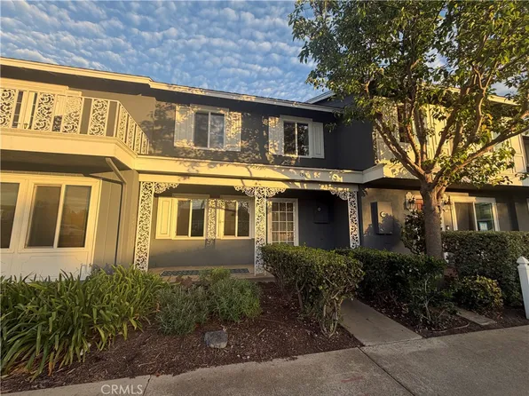 136 Lexington Ln, Costa Mesa, CA 92626