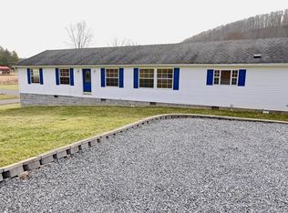 151 Buckeye Hollow Rd, Princeton, WV 24739