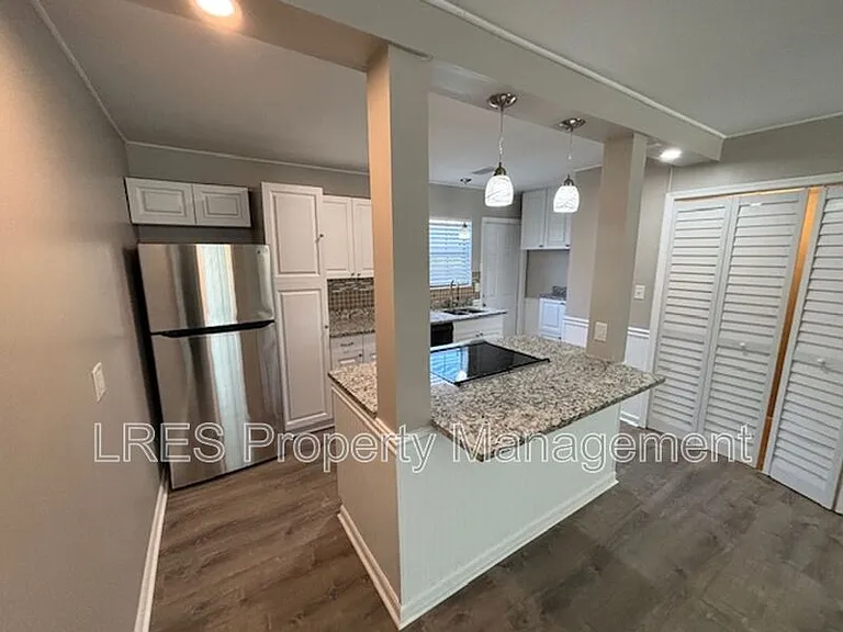 517 Carambola Ave — Photo 6