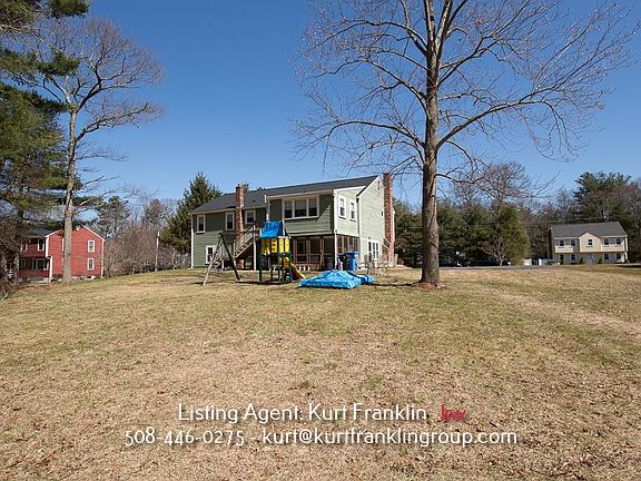 5th image of 50 Lorraine Metcalf Dr