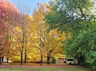 34216 North Dr, Gobles, MI 49055