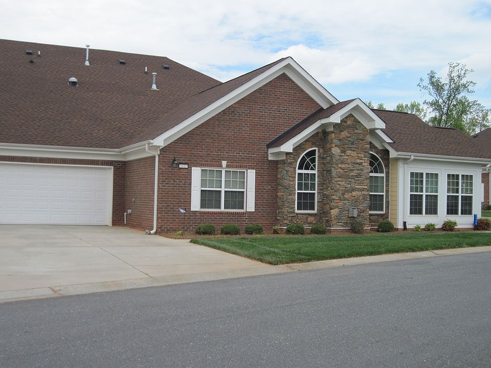 1st image of 3325 Abbey Walk Ln