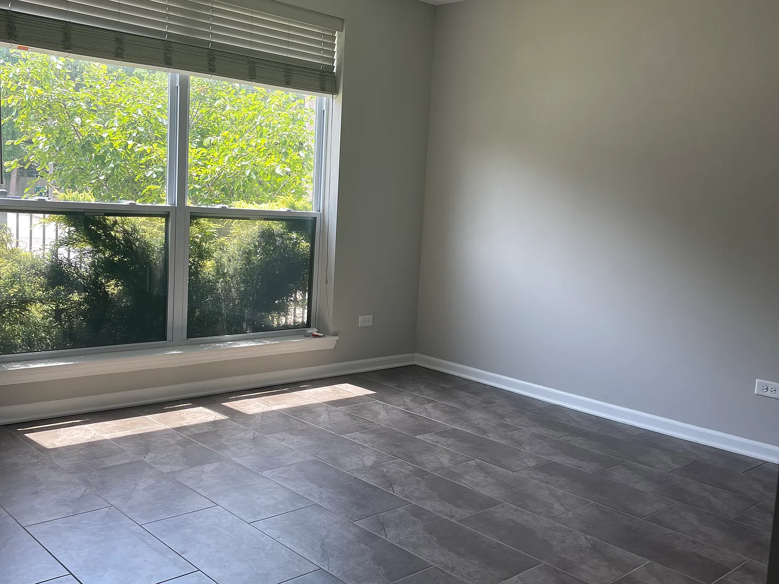 3 bed, 2216 sqft, $4,500 — Photo 3