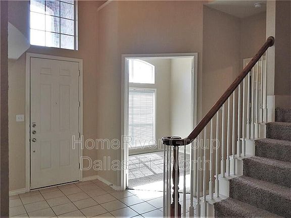 4th image of 1296 Seymour Dr