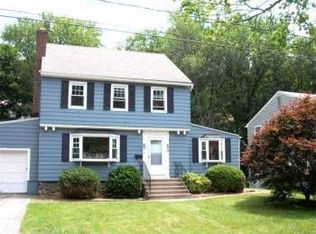 40 Collins St, Waterbury, CT 06704
