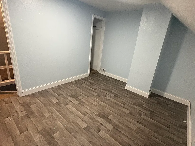 Upstairs Bedroom 1