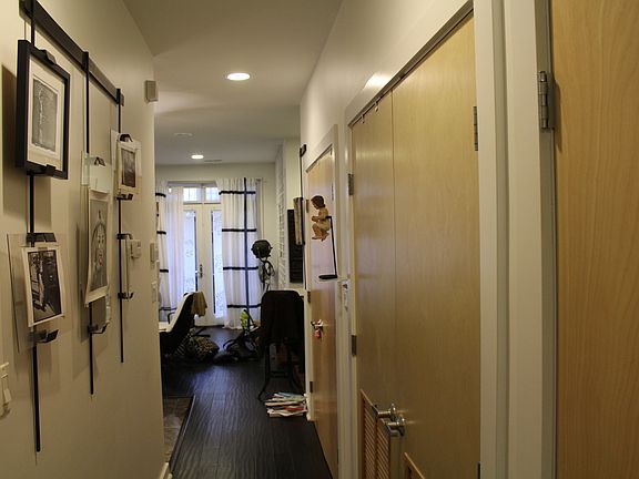 5th image of 689 N Peoria St #G