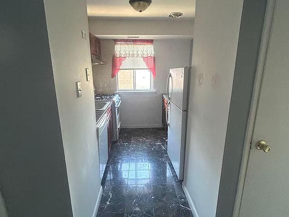4th image of 9921 Bustleton Ave APT Y10