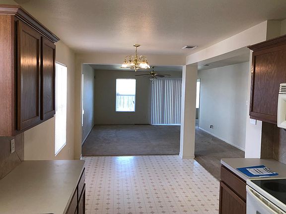 5th image of 3010 Blackburn Dr