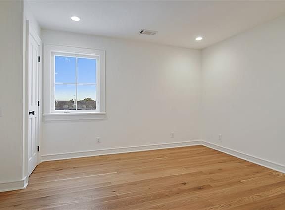 5th image of 2527 Upperline St