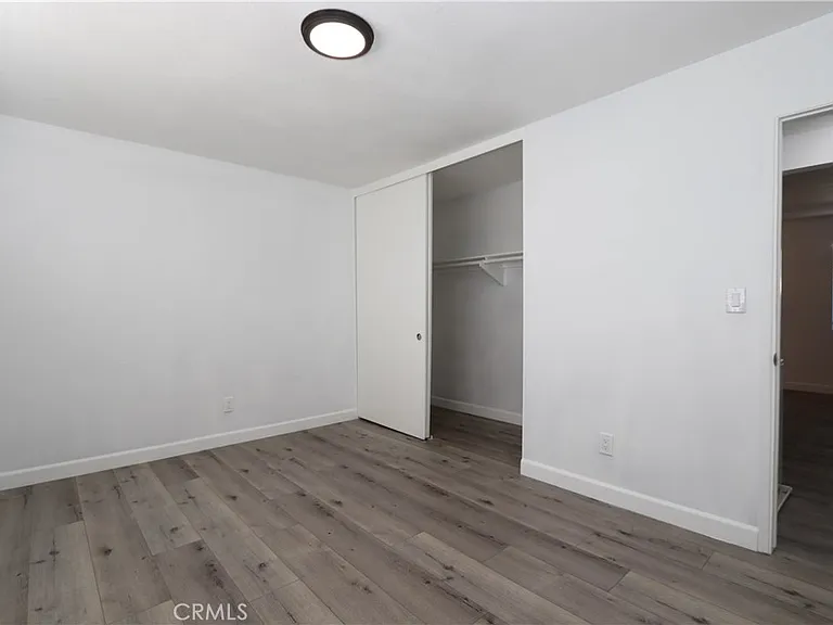 460 Vista Ave #B — Photo 15