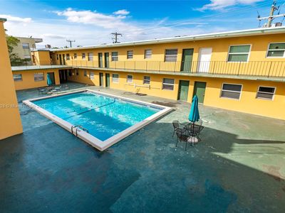 1975 NE 135th St APT 3B, North Miami, FL, 33181