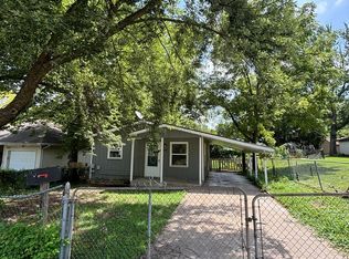 2106 N Elizabeth Ave, Springfield, MO 65803