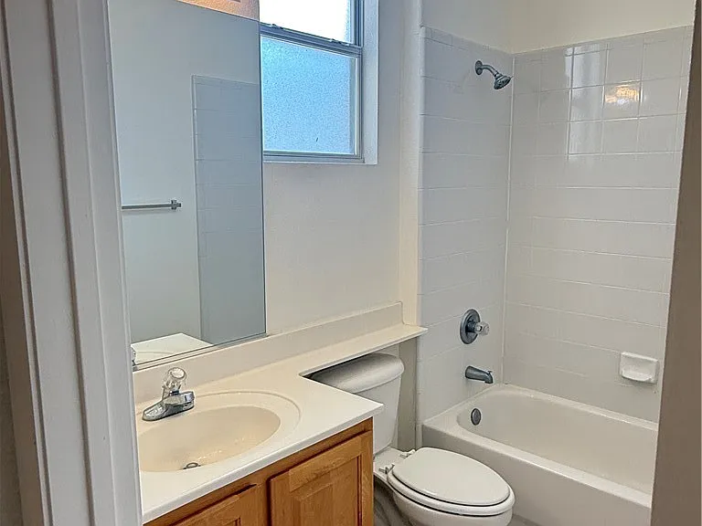 1739 Franklin Chase Ter — Photo 10